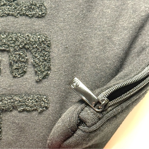 Chanel Beauté Midnight Black Pouch - Picture 8 of 10